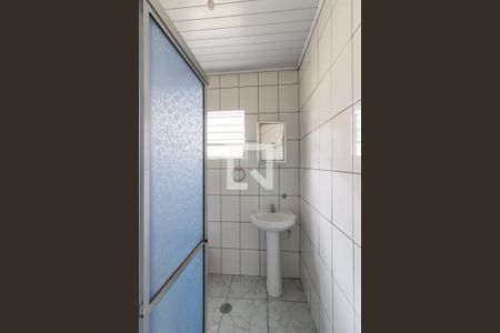 Banheiro de casa para alugar com 1 quarto, 56m² em Cidade Antônio Estevão de Carvalho, São Paulo