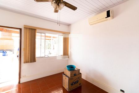 Sala de casa para alugar com 2 quartos, 80m² em Jardim das Esmeraldas, São Paulo