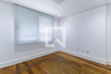 Casa à venda com 389m², 3 quartos e 4 vagasQuarto 2