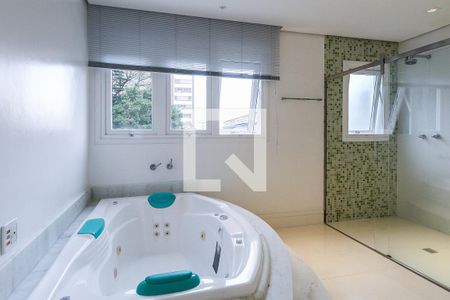 Casa à venda com 389m², 3 quartos e 4 vagasBanheiro da suíte