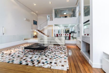 Sala de casa à venda com 3 quartos, 389m² em Boa Vista, Porto Alegre