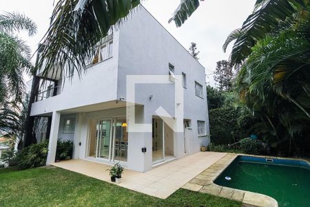 Casa à venda com 389m², 3 quartos e 4 vagasQuintal