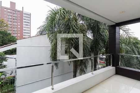 Casa à venda com 389m², 3 quartos e 4 vagasSacada da suíte