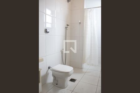 Apartamento para alugar com 76m², 2 quartos e 1 vagaBanheiro do Corredor