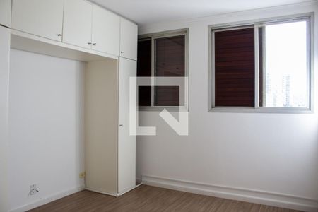 Apartamento para alugar com 76m², 2 quartos e 1 vagaQuarto 2
