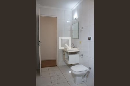 Apartamento para alugar com 76m², 2 quartos e 1 vagaBanheiro do Corredor