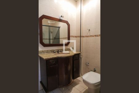 Casa para alugar com 170m², 3 quartos e 3 vagasBanheiro da suíte