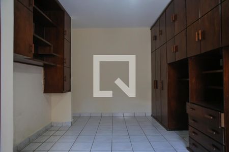 Casa para alugar com 170m², 3 quartos e 3 vagasSuíte 2