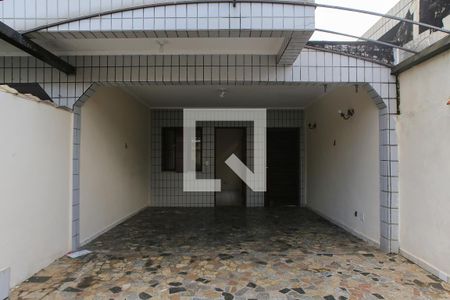 Casa para alugar com 170m², 3 quartos e 3 vagasEntrada