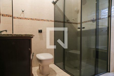 Casa para alugar com 170m², 3 quartos e 3 vagasBanheiro da suíte