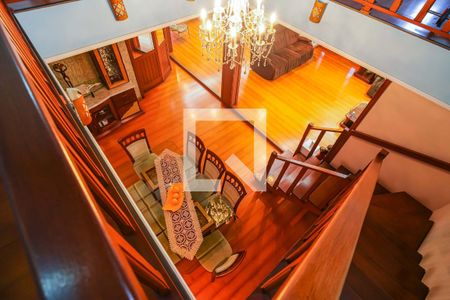Casa à venda com 509m², 4 quartos e 5 vagasEscada