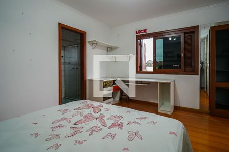 Casa à venda com 509m², 4 quartos e 5 vagasSuíte 2