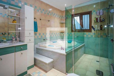 Casa à venda com 509m², 4 quartos e 5 vagasBanheiro da Suíte 1