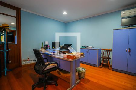 Casa à venda com 509m², 4 quartos e 5 vagasEscritório