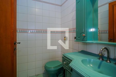 Casa à venda com 509m², 4 quartos e 5 vagasBanheiro da Suíte 2