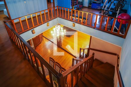 Casa à venda com 509m², 4 quartos e 5 vagasEscada