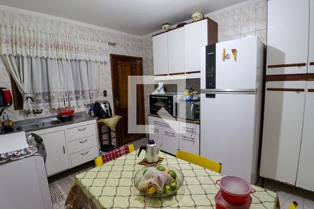 Casa à venda com 166m², 3 quartos e 2 vagasCozinha