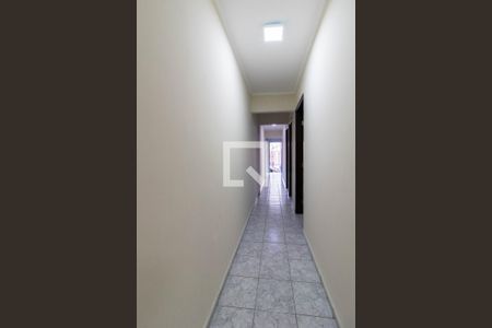 Corredor de casa para alugar com 2 quartos, 115m² em Jardim Santa Cecília, Guarulhos