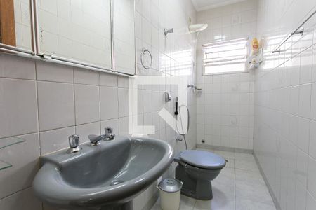 Casa à venda com 150m², 2 quartos e 1 vaga Casa à venda com 150m², 2 quartos e 1 vagaBanheiro da Suíte