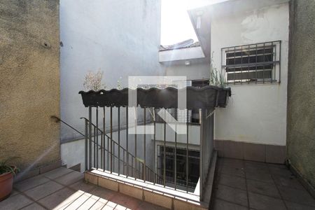 Casa à venda com 150m², 2 quartos e 1 vaga Casa à venda com 150m², 2 quartos e 1 vagaTerraço