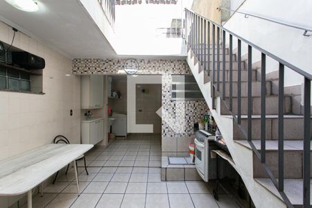 Casa à venda com 150m², 2 quartos e 1 vaga Casa à venda com 150m², 2 quartos e 1 vagaQuintal