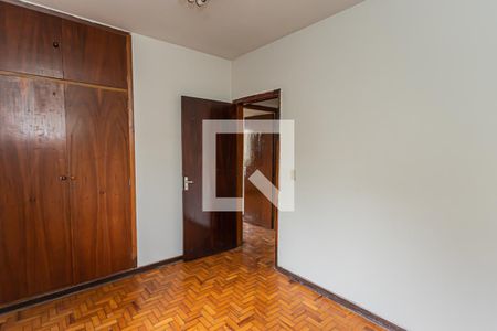 Casa à venda com 200m², 3 quartos e 2 vagas Casa à venda com 200m², 3 quartos e 2 vagasQuarto 2