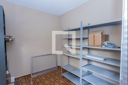 Casa à venda com 200m², 3 quartos e 2 vagas Casa à venda com 200m², 3 quartos e 2 vagasQuarto de Serviço