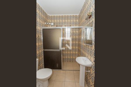 Casa à venda com 200m², 3 quartos e 2 vagas Casa à venda com 200m², 3 quartos e 2 vagasBanheiro suite