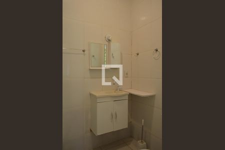 Casa para alugar com 105m², 3 quartos e 4 vagasBanheiro Social