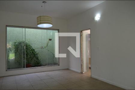 Casa para alugar com 3 quartos, 105m² em Taquara, Rio de Janeiro