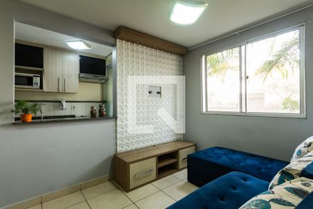 Sala de apartamento para alugar com 2 quartos, 45m² em Parque São Vicente, Mauá