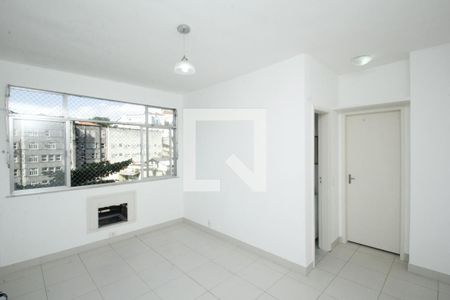 Sala de apartamento para alugar com 1 quarto, 47m² em Santa Teresa, Rio de Janeiro