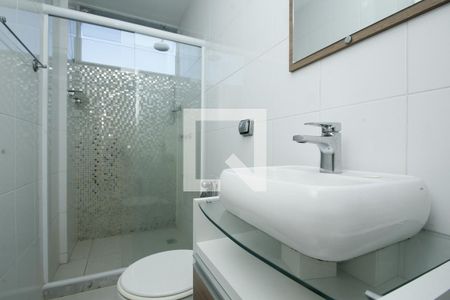 Banheiro de apartamento para alugar com 1 quarto, 47m² em Santa Teresa, Rio de Janeiro