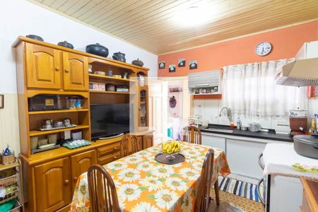 Casa à venda com 214m², 3 quartos e 1 vagaCozinha