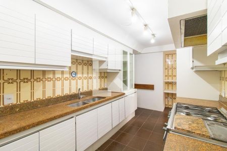 Apartamento à venda com 400m², 4 quartos e 3 vagasCozinha