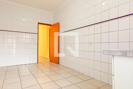 Casa para alugar com 75m², 2 quartos e 2 vagasCozinha