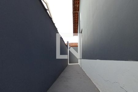 Casa para alugar com 75m², 2 quartos e 2 vagasCorredor