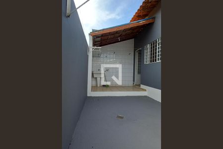 Casa para alugar com 75m², 2 quartos e 2 vagasÁrea de Serviço
