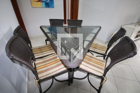 Sala de apartamento para alugar com 3 quartos, 100m² em Guilhermina, Praia Grande