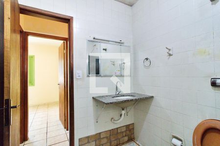 Casa à venda com 314m², 3 quartos e 4 vagasBanheiro