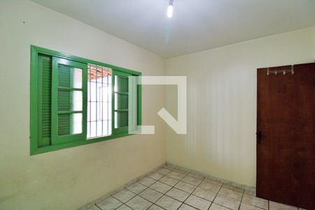 Casa à venda com 314m², 3 quartos e 4 vagasQuarto 2