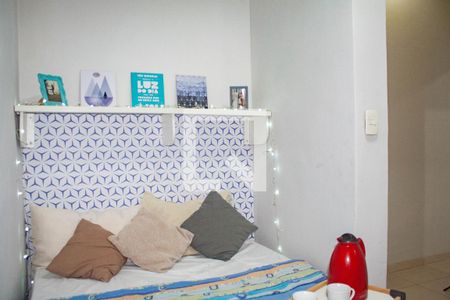 Quarto de kitnet/studio para alugar com 1 quarto, 30m² em Comendador Soares, Nova Iguaçu