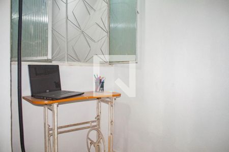 Quarto de kitnet/studio para alugar com 1 quarto, 30m² em Comendador Soares, Nova Iguaçu