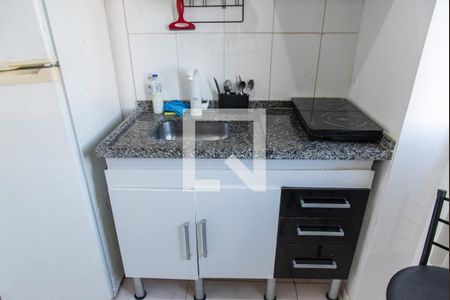 Cozinha de apartamento para alugar com 1 quarto, 30m² em Sé, São Paulo