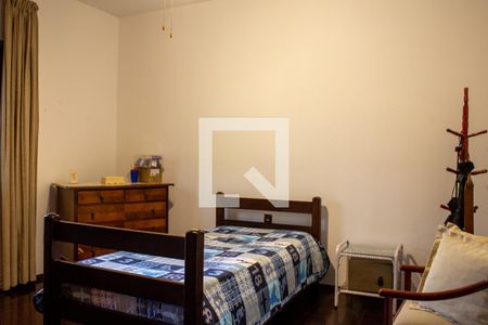 Casa à venda com 320m², 3 quartos e 5 vagasQuarto 2