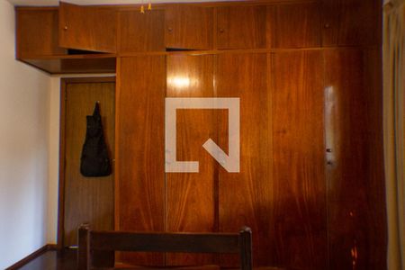 Casa à venda com 320m², 3 quartos e 5 vagasQuarto 2