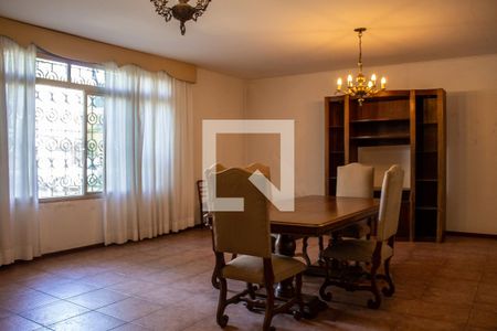 Sala de casa à venda com 3 quartos, 320m² em Planalto Paulista, São Paulo