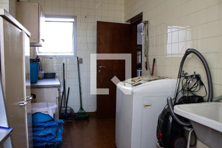 Casa à venda com 320m², 3 quartos e 5 vagasÁrea de Serviço