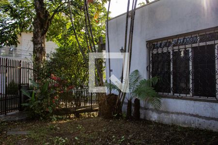 Casa à venda com 320m², 3 quartos e 5 vagasFachada