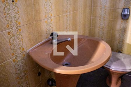 Casa à venda com 320m², 3 quartos e 5 vagasBanheiro da garagem 2